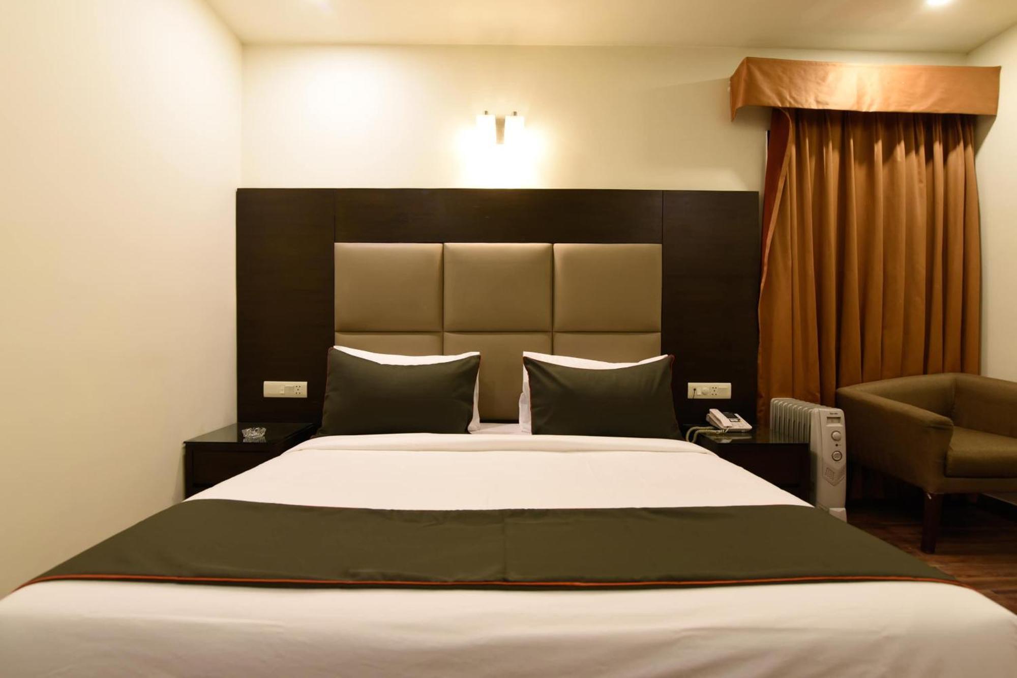 Hotel O Venkata Sai Sadan Mathrusree Nagar Kondapur  Buitenkant foto