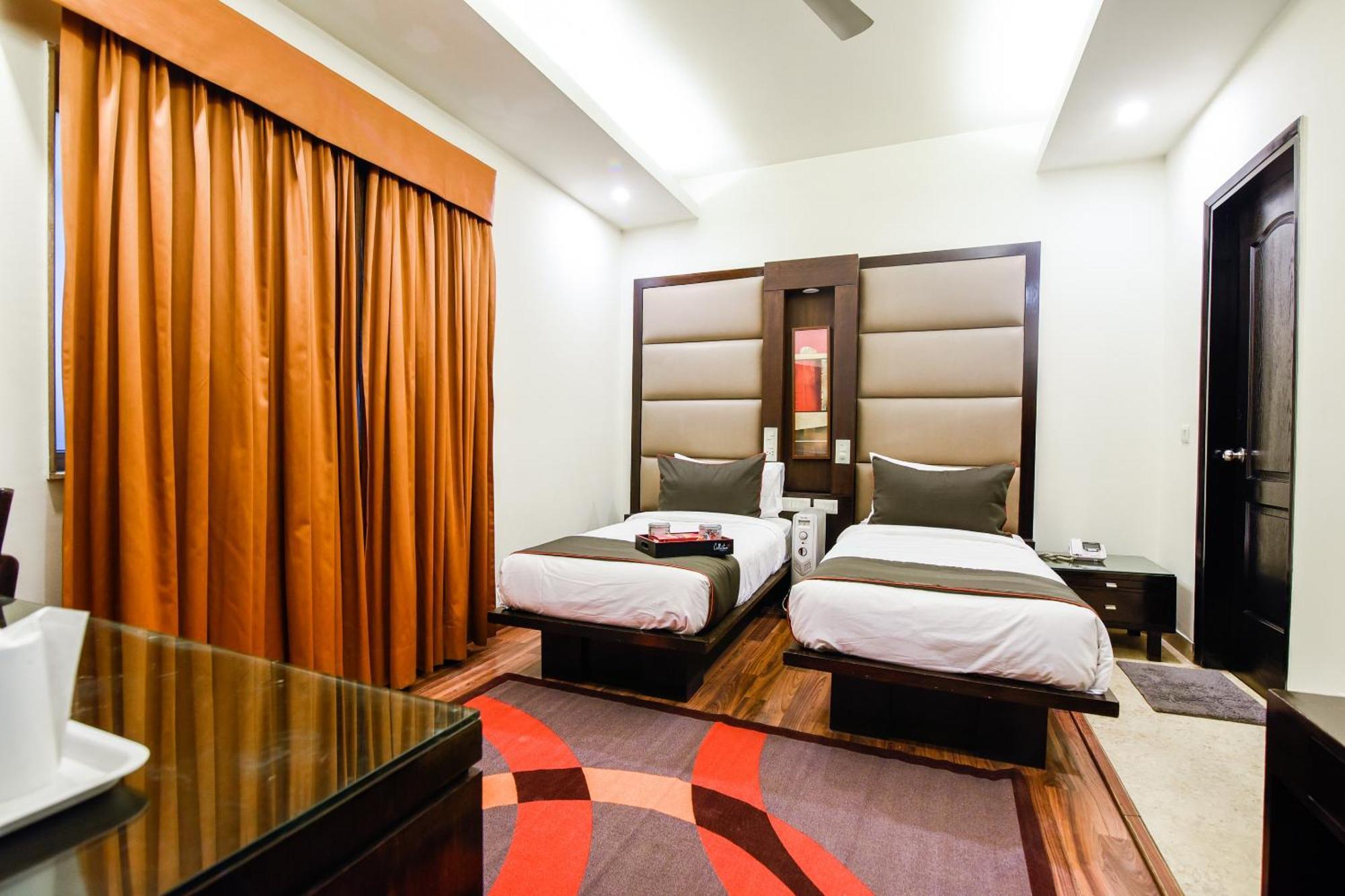 Hotel O Venkata Sai Sadan Mathrusree Nagar Kondapur  Buitenkant foto