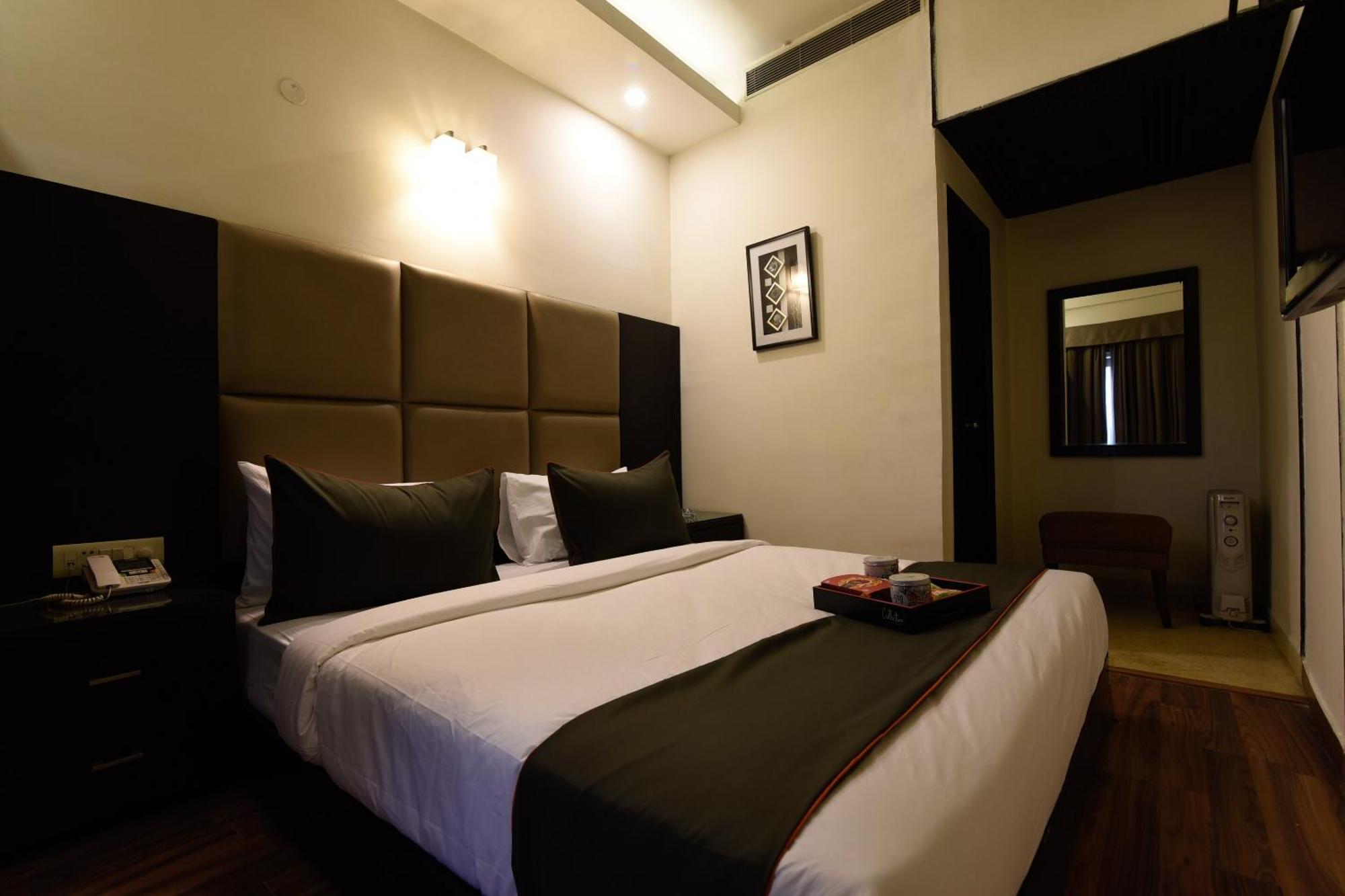 Hotel O Venkata Sai Sadan Mathrusree Nagar Kondapur  Buitenkant foto